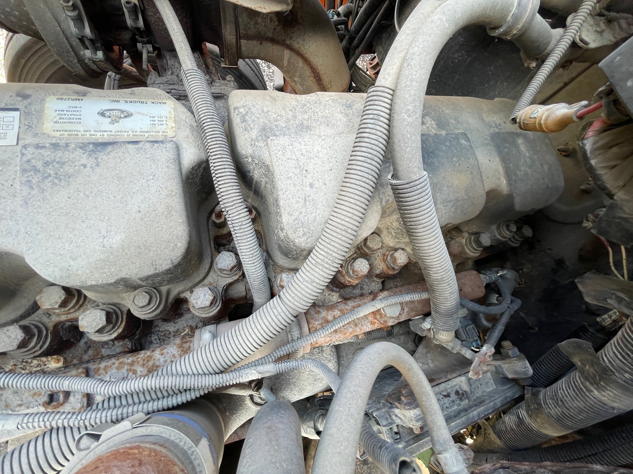 2001 MACK RD690P #2 - Image 19