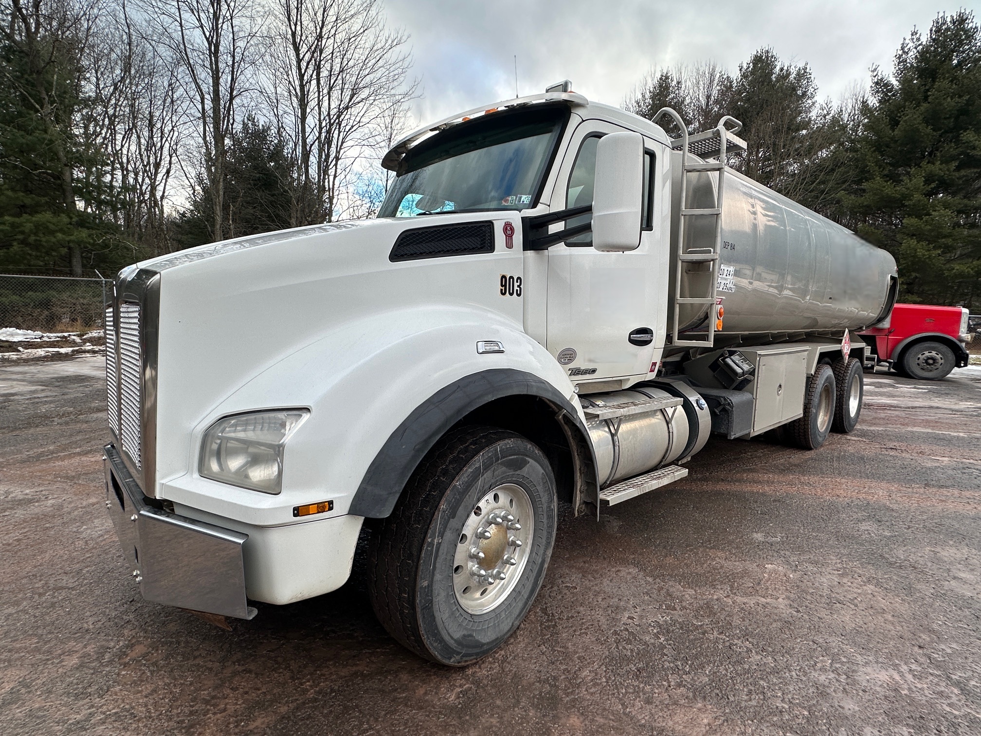 2015 KENWORTH T880