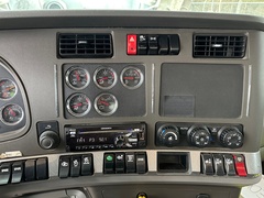 2015 KENWORTH T880 - Image 44