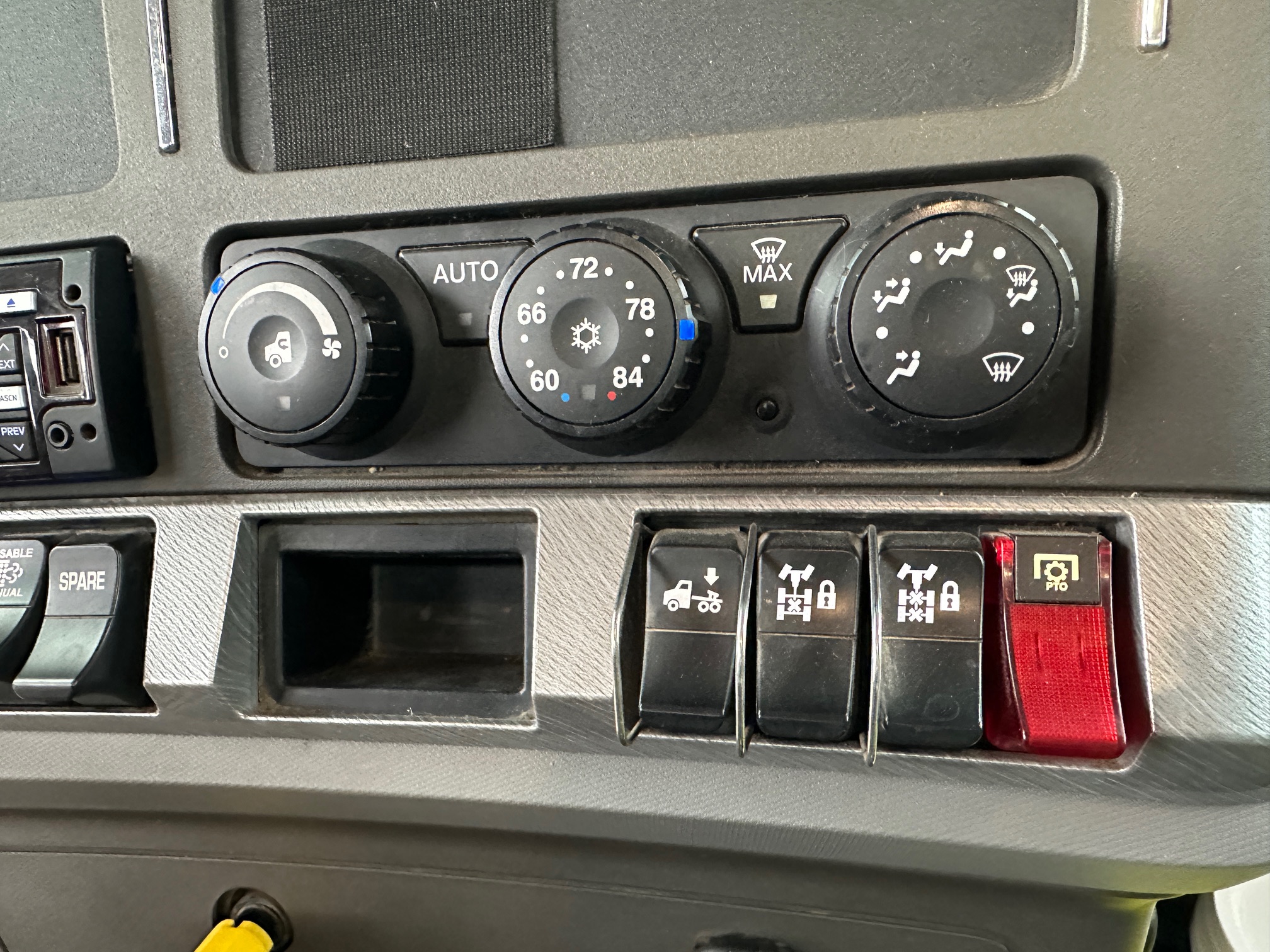 2015 KENWORTH T880 - Image 46