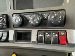 2015 KENWORTH T880 - Image 46