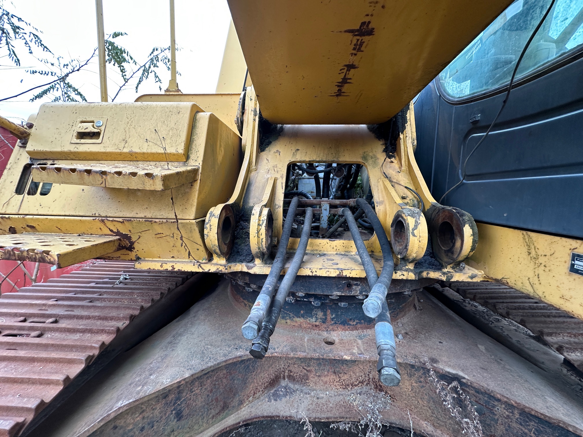 2005 DEERE 330C LC - Image 12