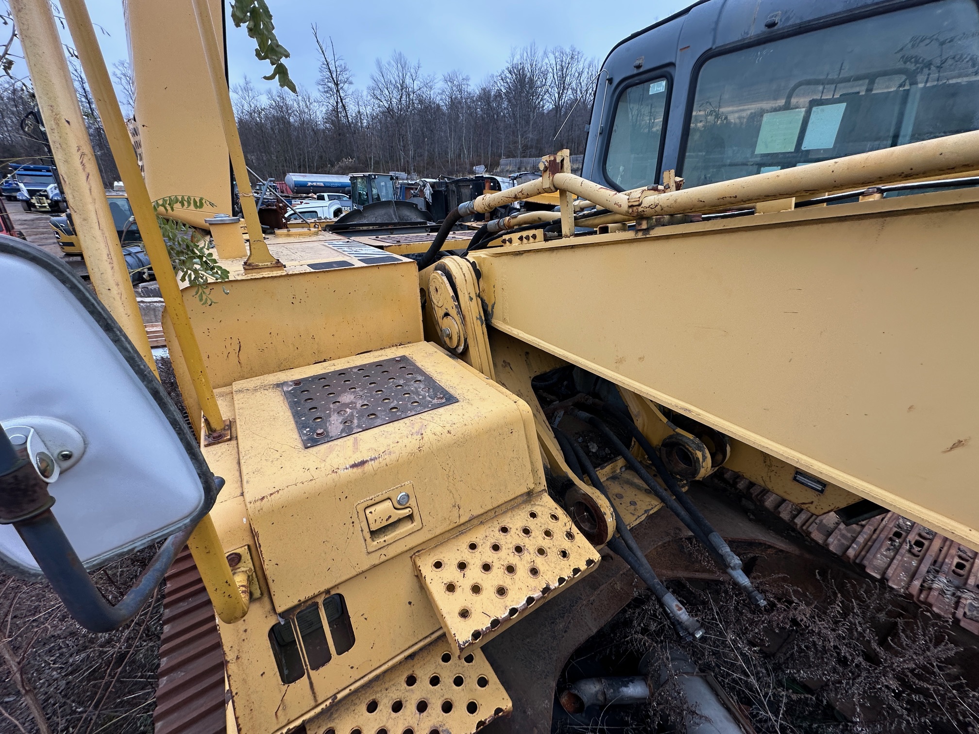 2005 DEERE 330C LC - view 14 of 24