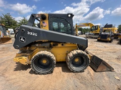 2019 DEERE 332G - Image 1