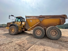 2014 DEERE 460E Off Road Dump - Image 2