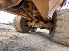 2014 DEERE 460E Off Road Dump - Image 23