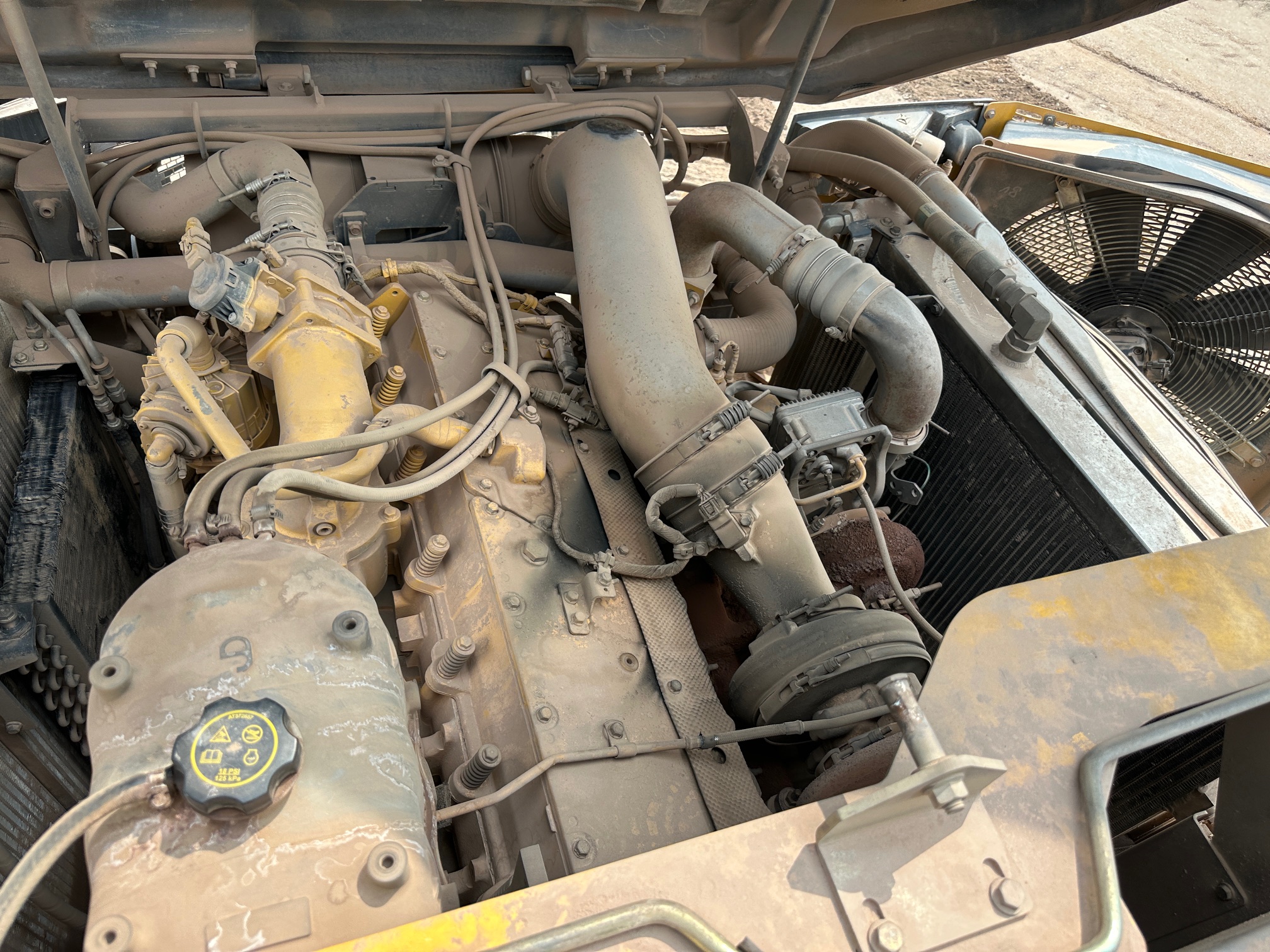 2014 DEERE 460E Off Road Dump - Image 27