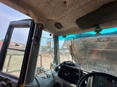 2014 DEERE 460E Off Road Dump - Image 33