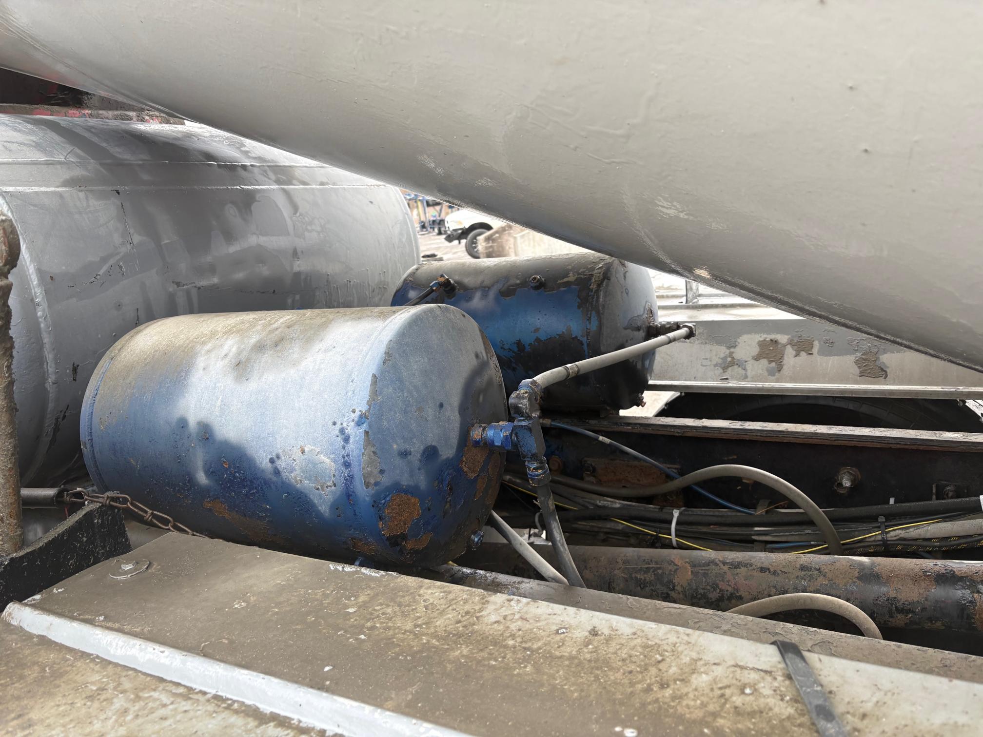 2000 OSHKOSH S2346 - view 10 of 36