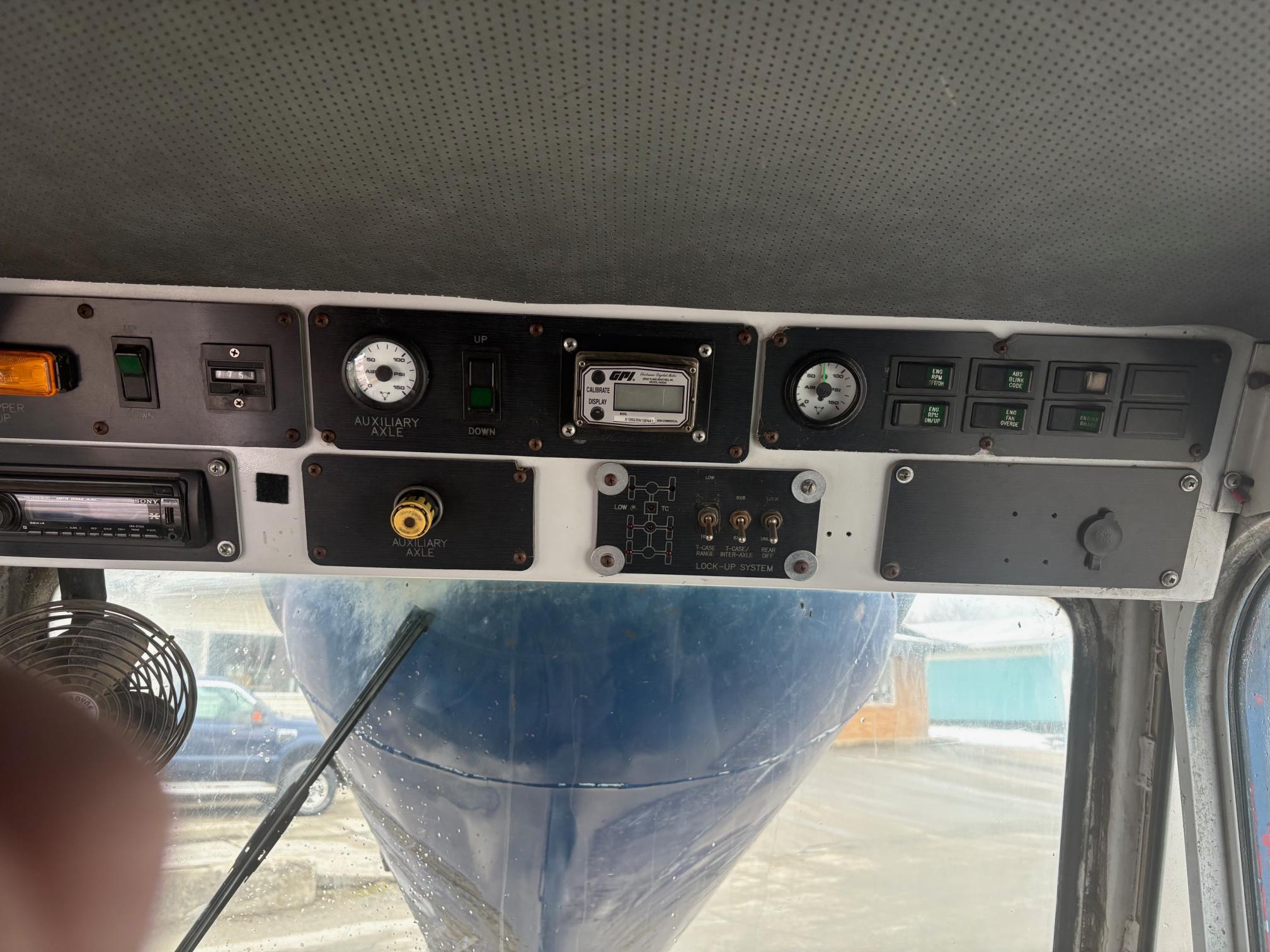 2000 OSHKOSH S2346 - view 15 of 36