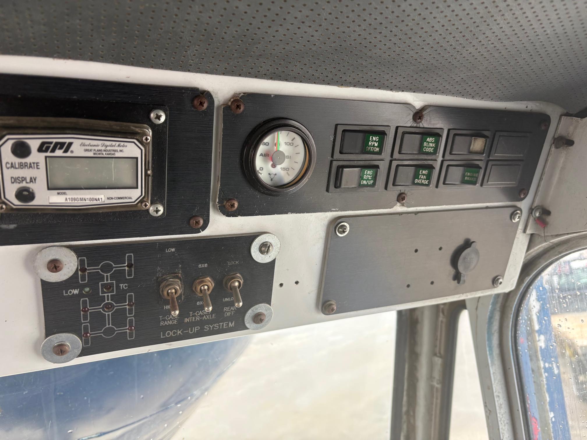 2000 OSHKOSH S2346 - Image 16