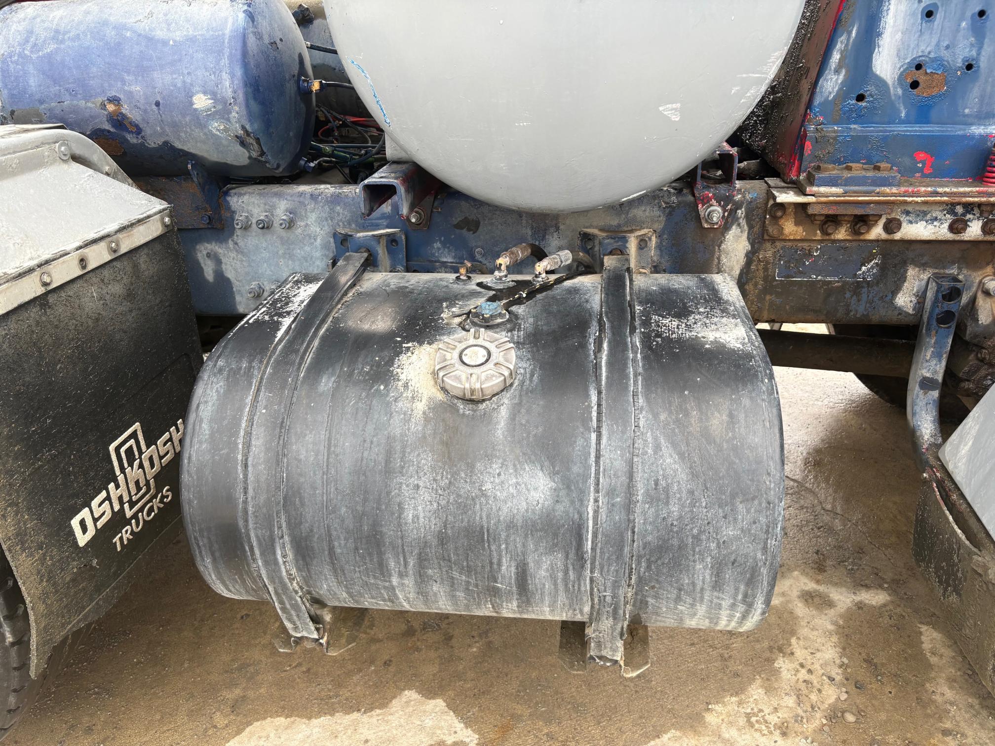 2000 OSHKOSH S2346 - Image 36