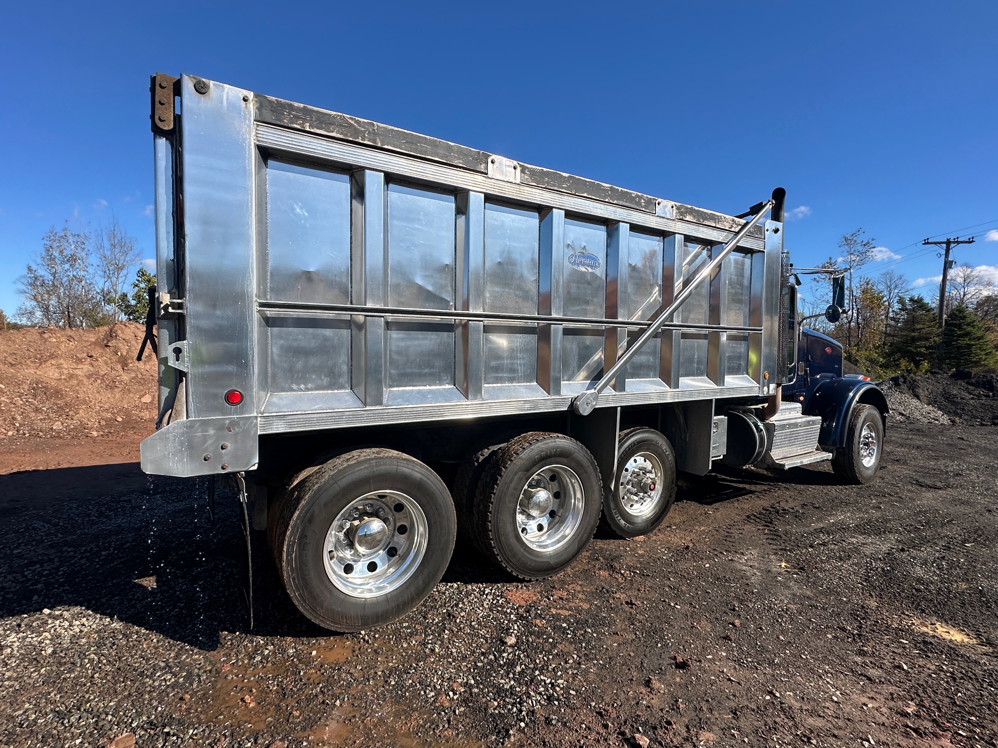 2016 PETERBILT 365 - view 4 of 47