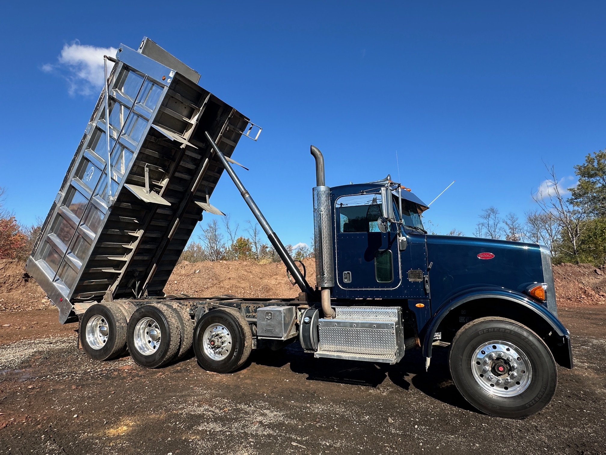 2016 PETERBILT 365 - Image 37