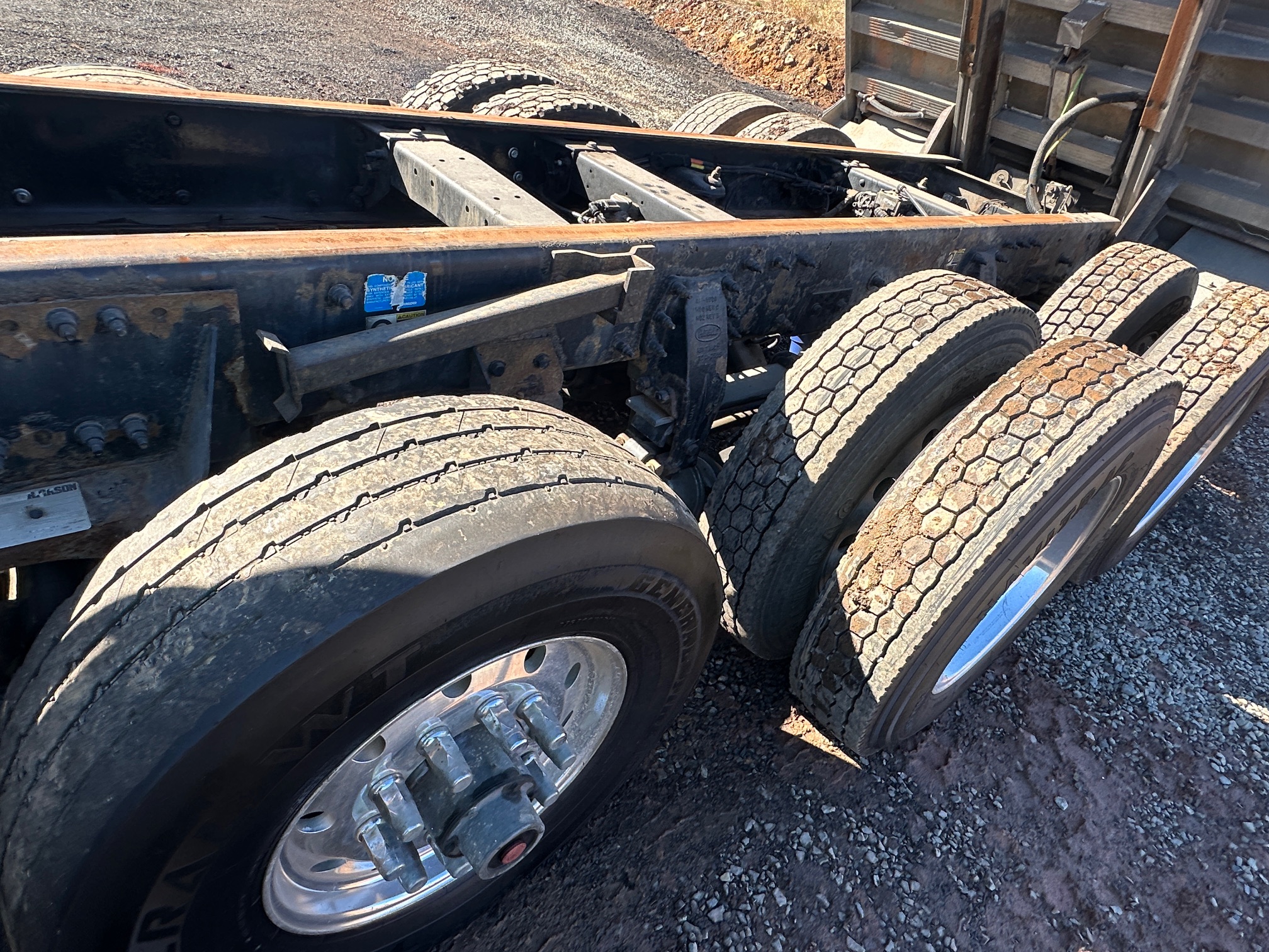 2016 PETERBILT 365 - Image 38