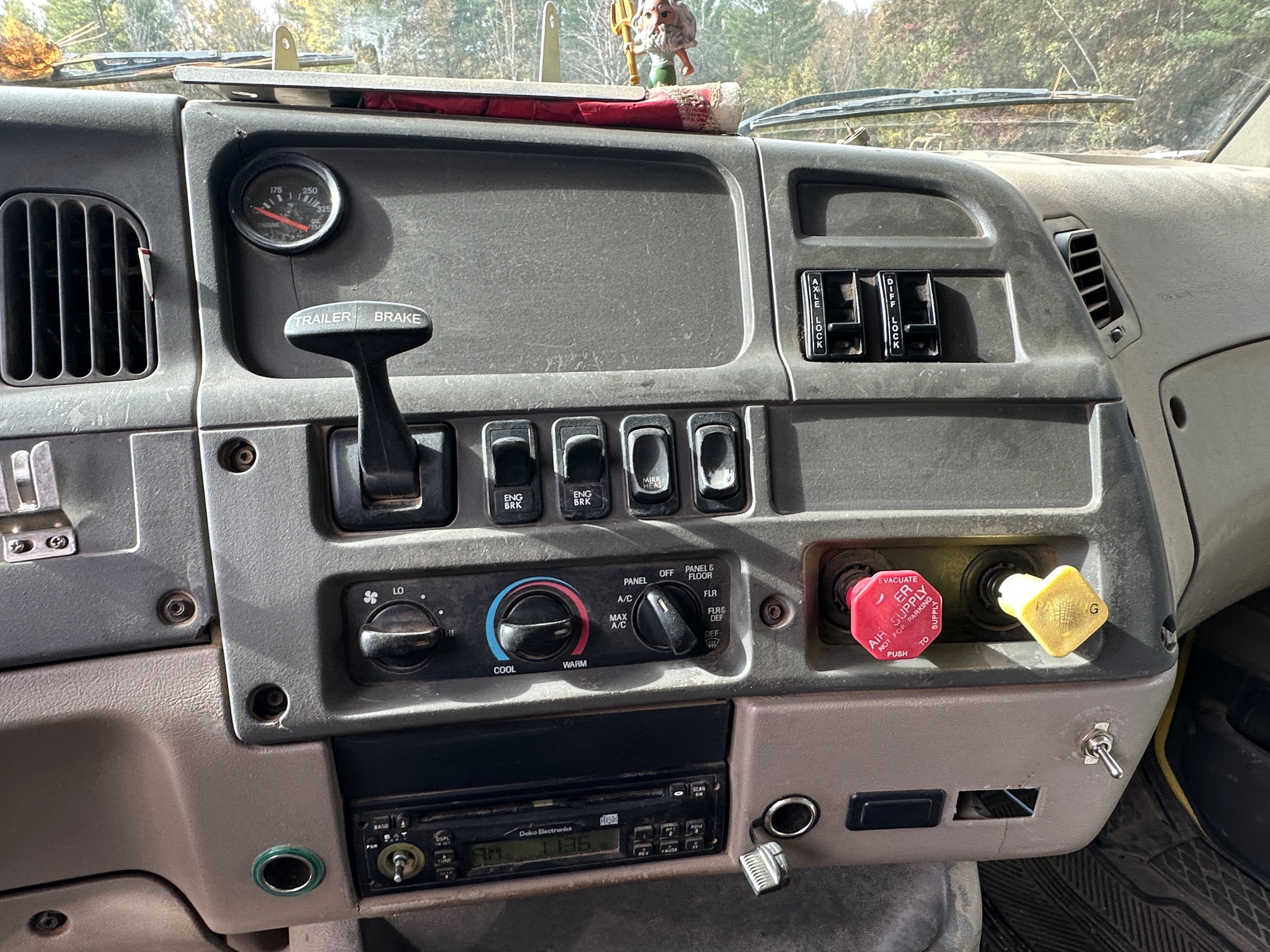 2007 STERLING L9500 - Image 32