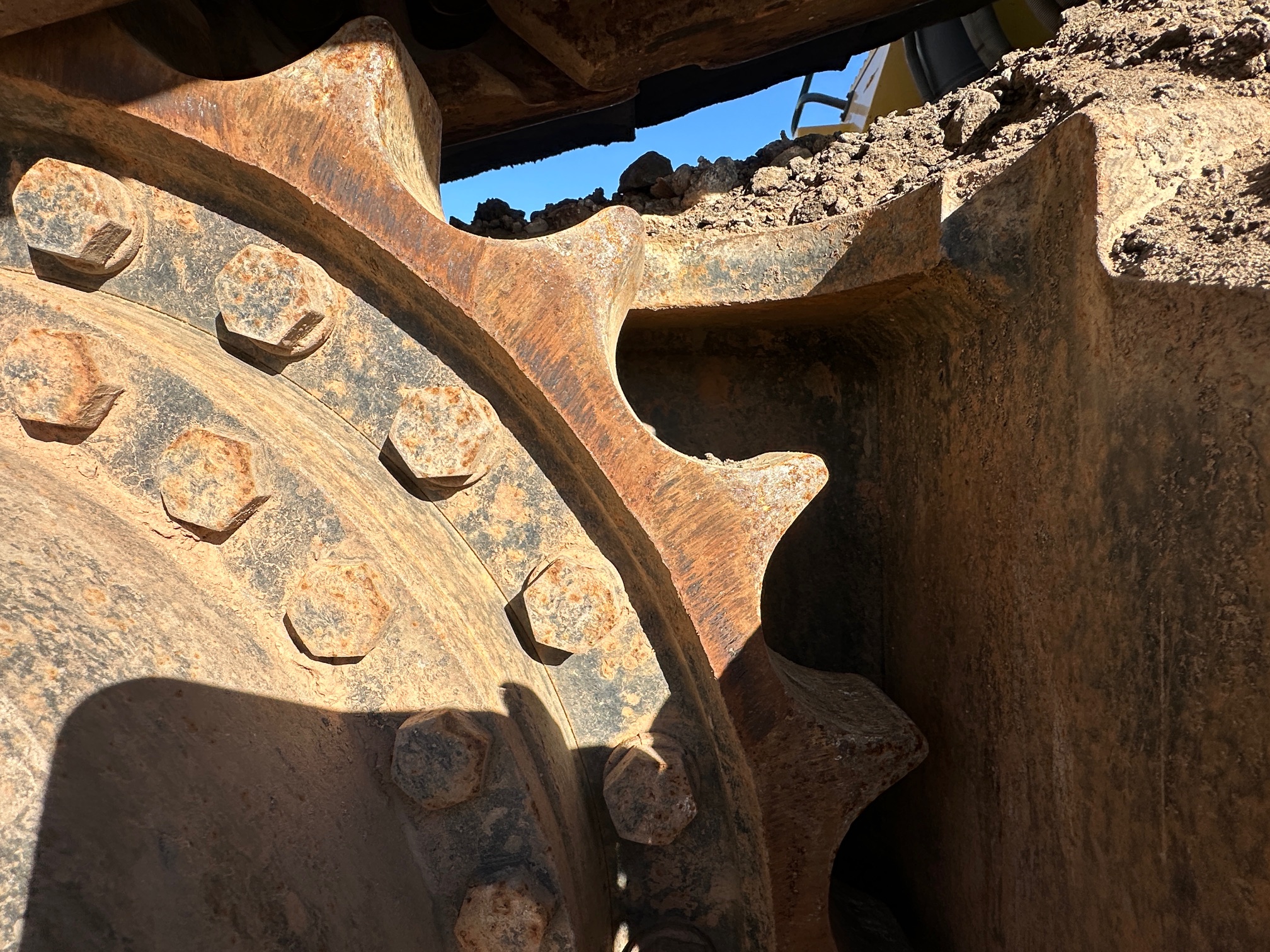 2009 DEERE 450D LC - view 12 of 44