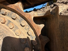 2009 DEERE 450D LC - Image 12