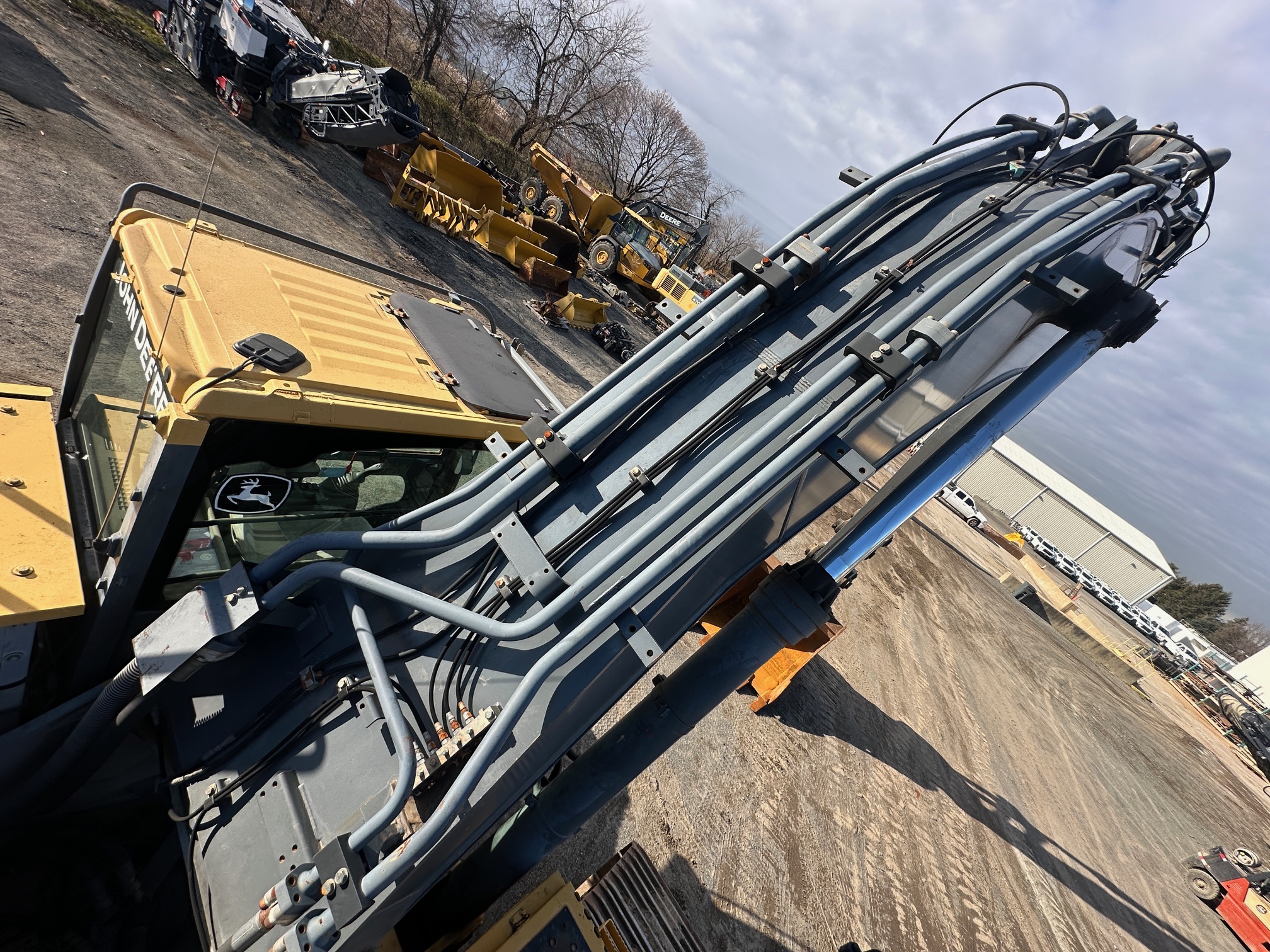 2009 DEERE 450D LC - Image 33