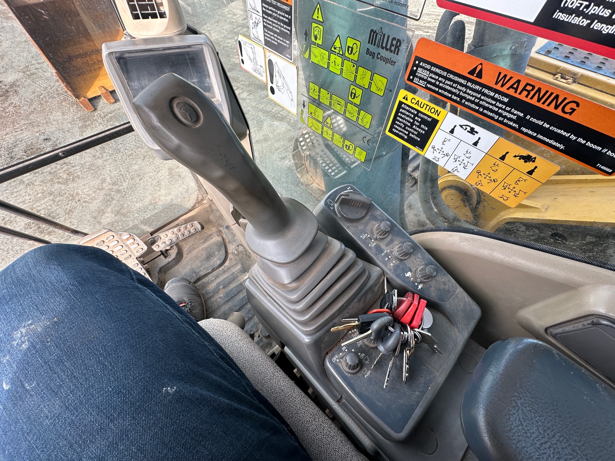 2009 DEERE 450D LC - Image 38