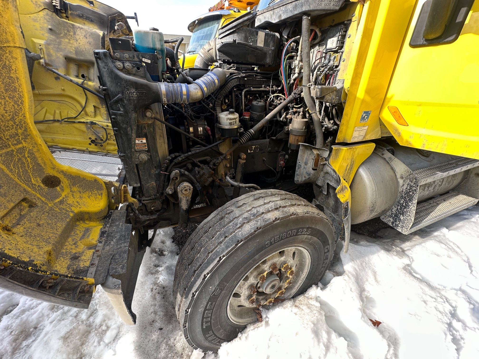 2016 PETERBILT 579 - Image 40