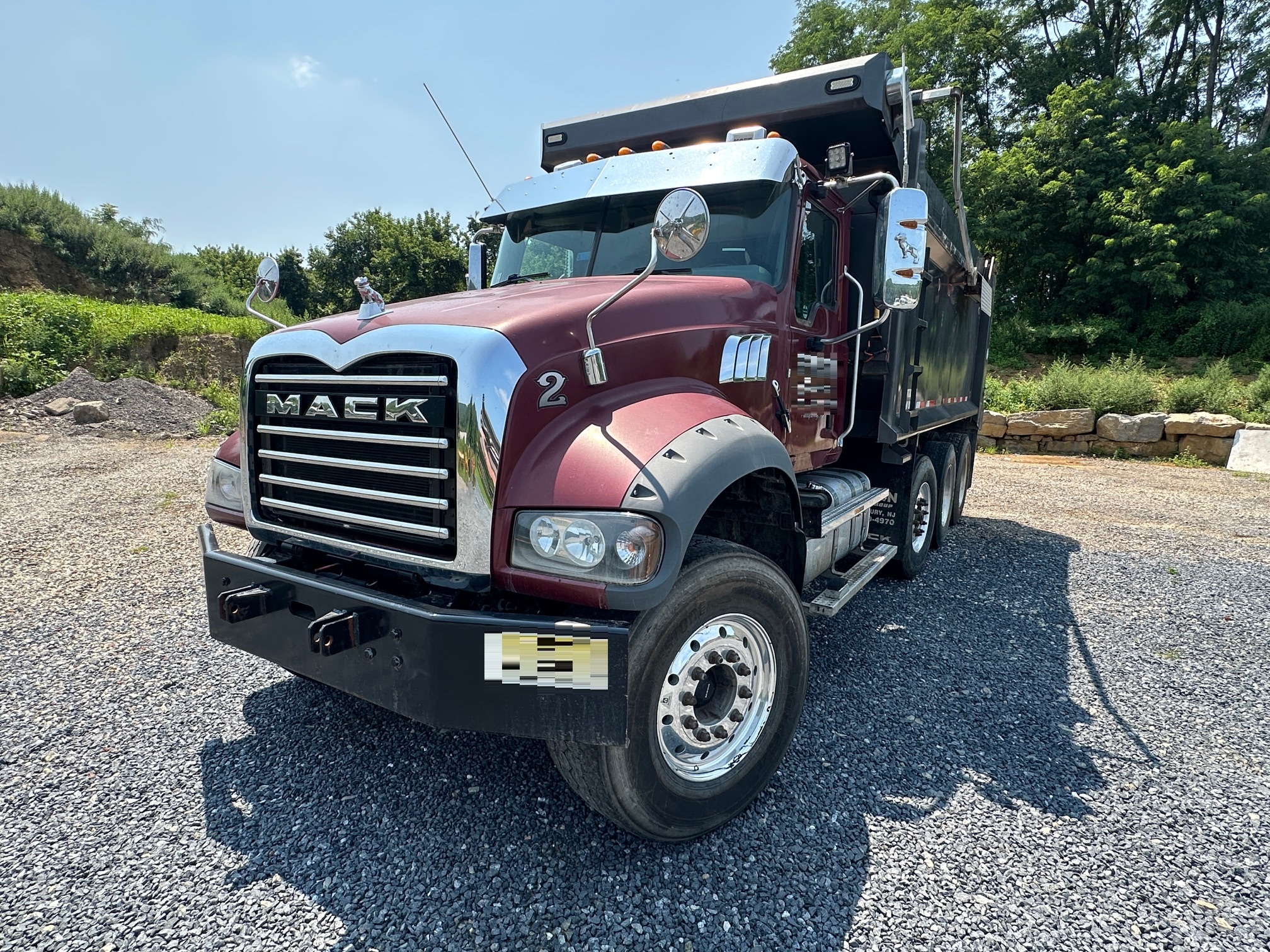 2019 MACK Granite GR64F - Image 2