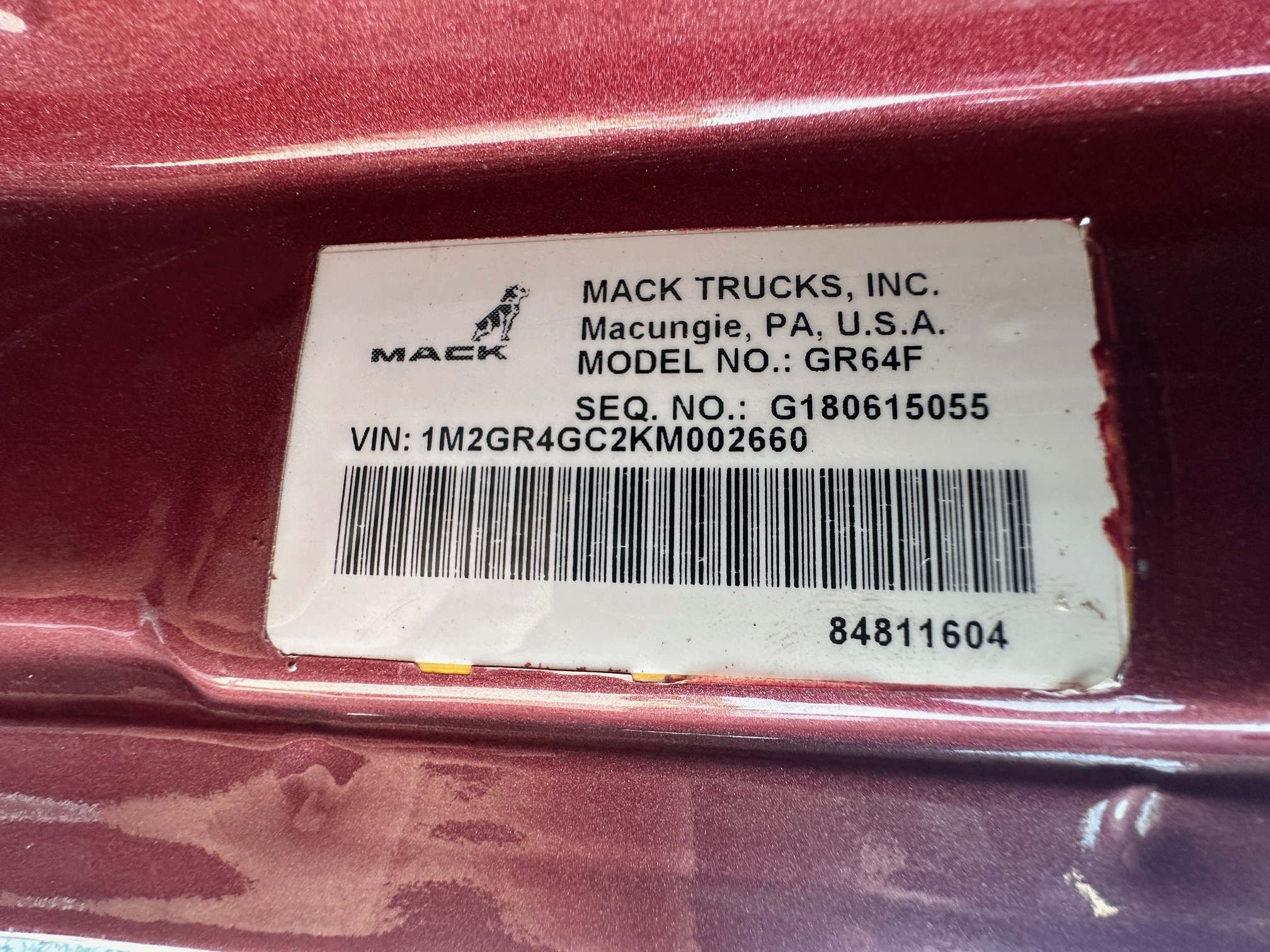 2019 MACK Granite GR64F - Image 14