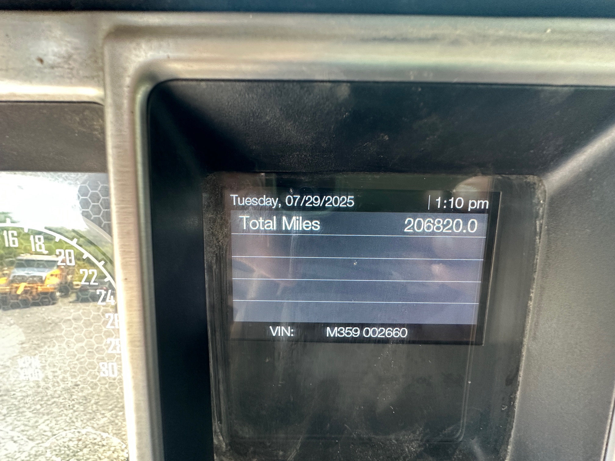 2019 MACK Granite GR64F - view 18 of 48