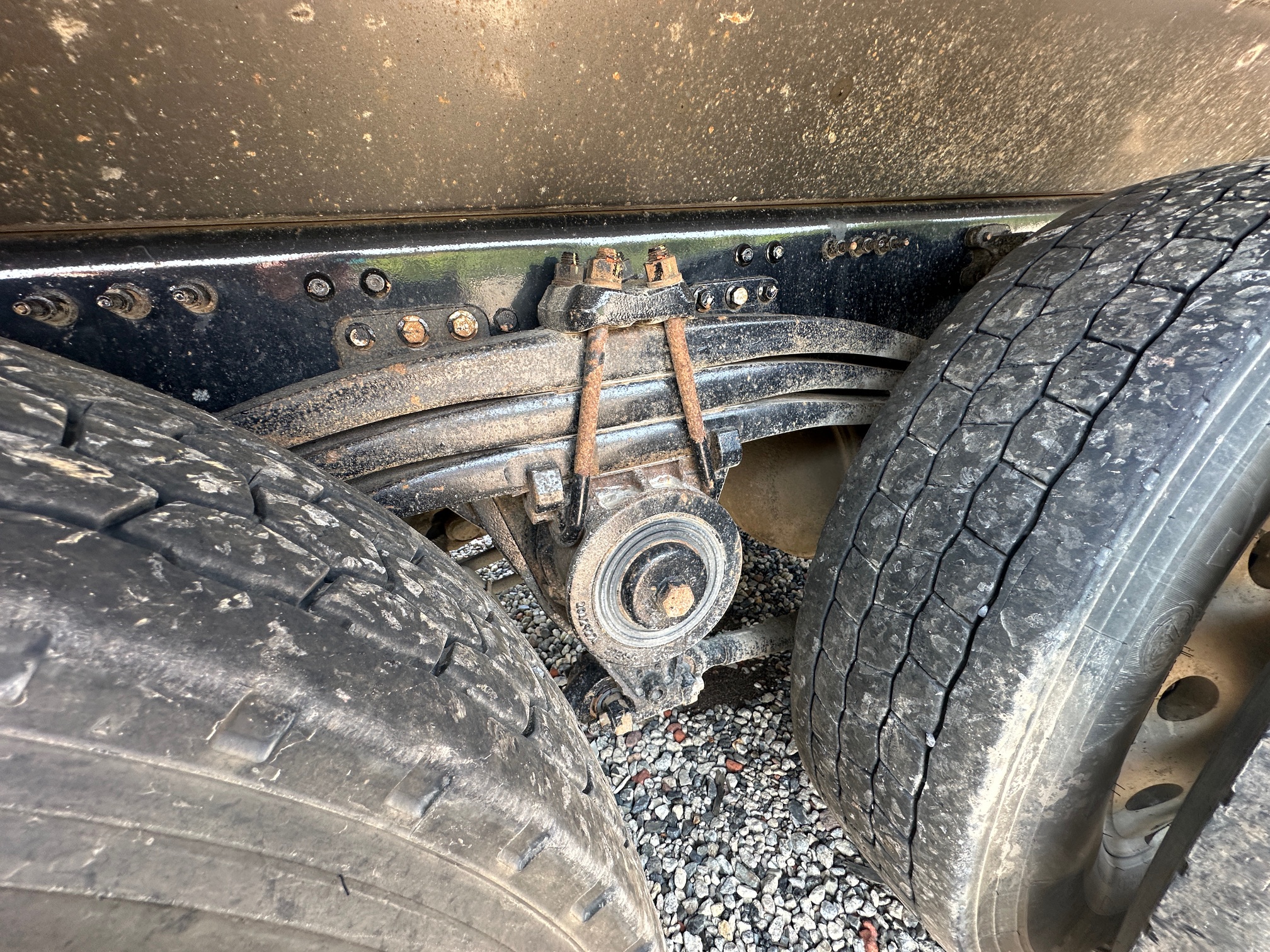 2019 MACK Granite GR64F - Image 32