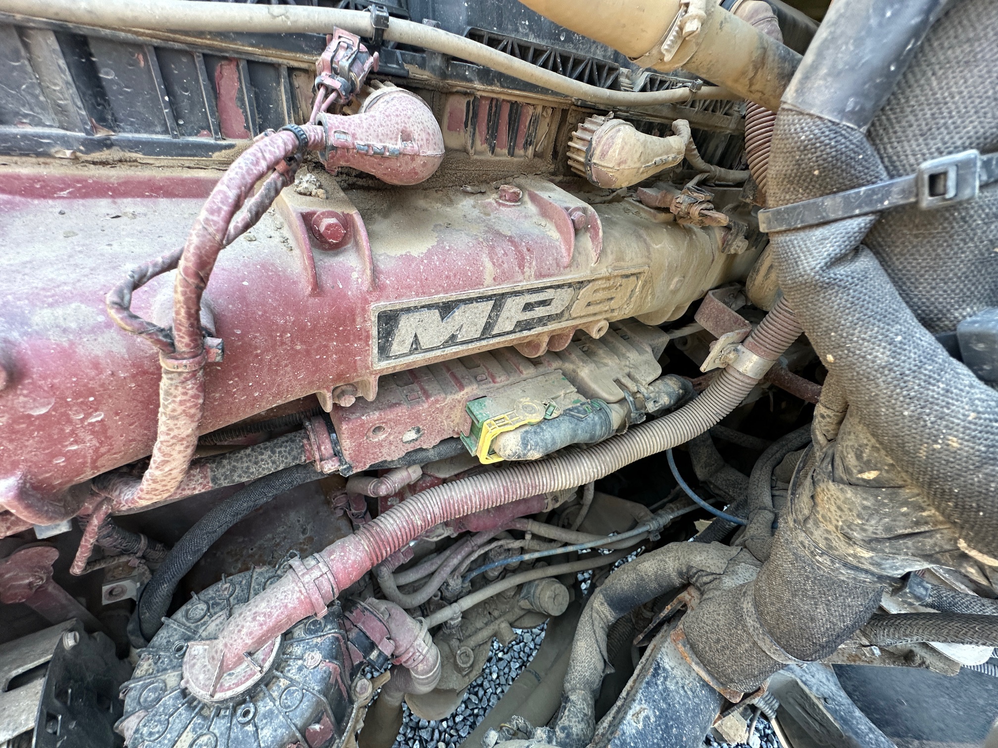 2019 MACK Granite GR64F - Image 38