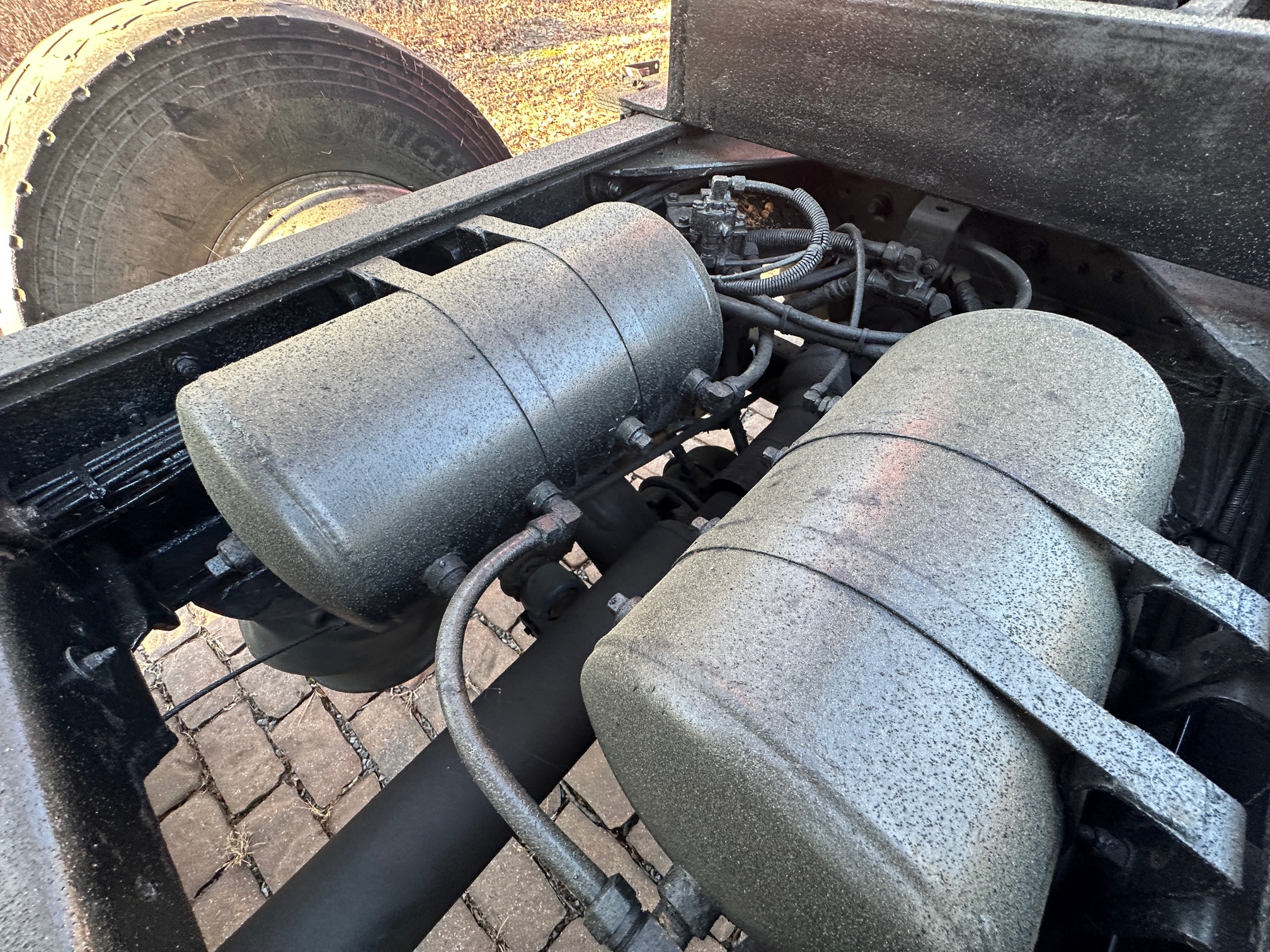 2004 KENWORTH T800 - Image 18