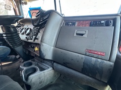 2004 KENWORTH T800 - Image 42