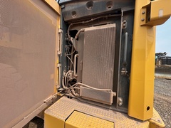 2020 DEERE 744L - Image 15