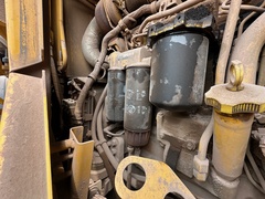 2020 DEERE 744L - Image 17