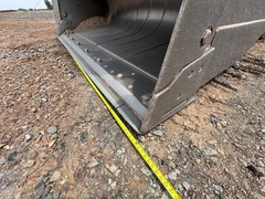 2020 DEERE 744L - Image 28