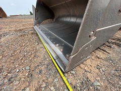 2020 DEERE 744L - Image 29