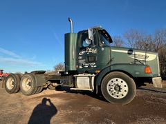 1995 WHITE/GMC WCA64T - Image 2