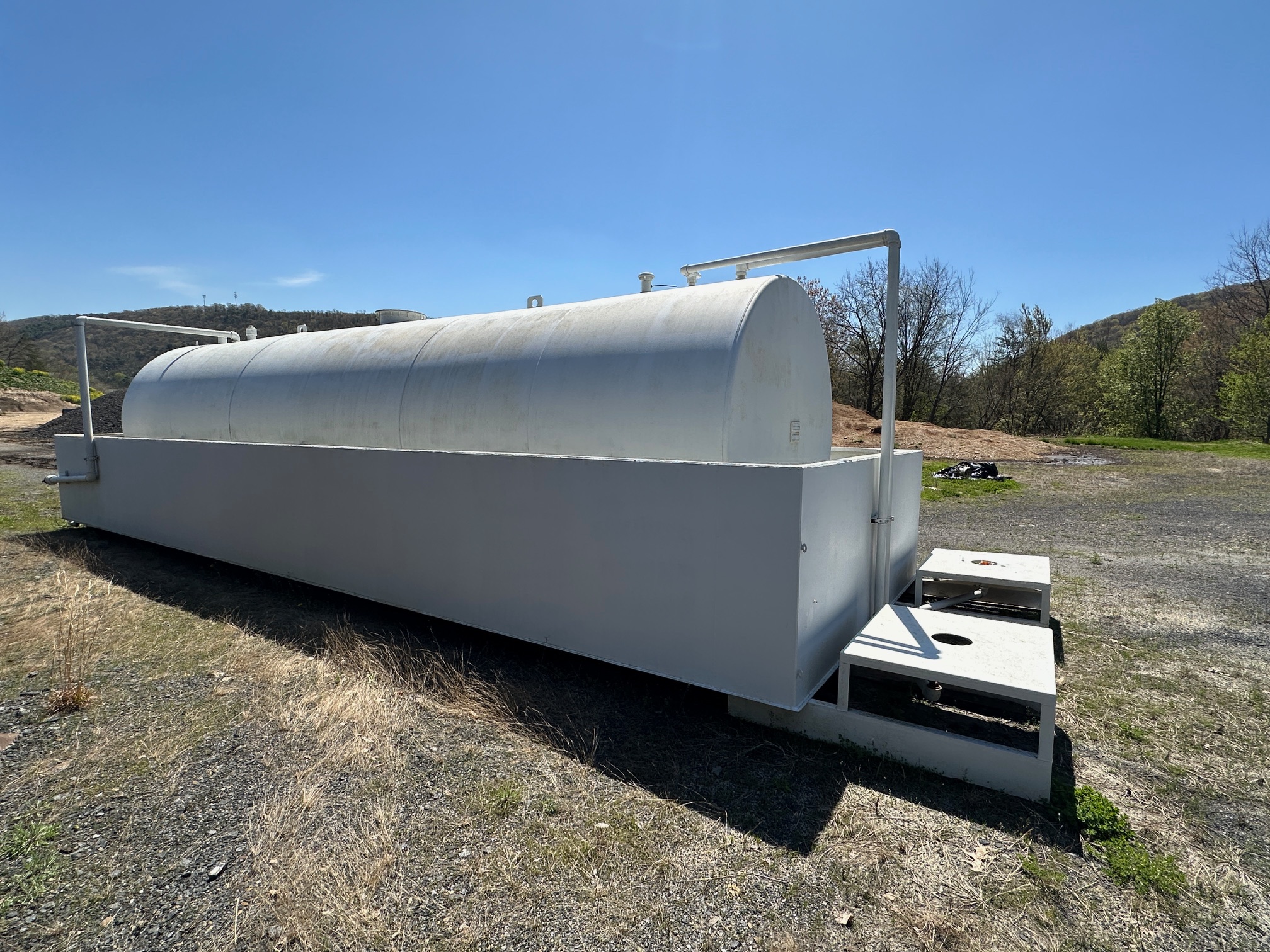 2010 HIGHLAND TANK 10,000ga FUEL TANK - Image 6
