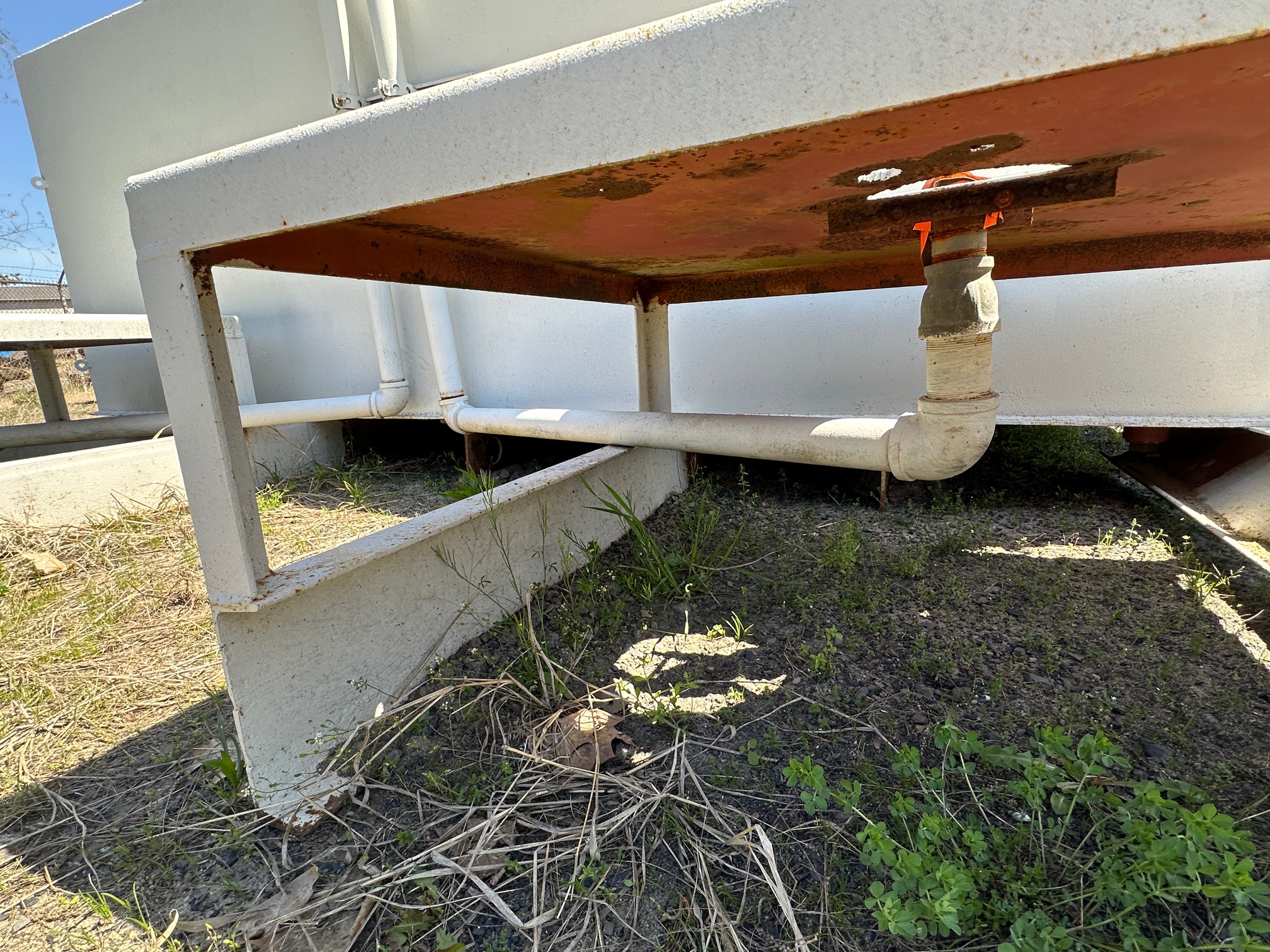 2010 HIGHLAND TANK 10,000ga FUEL TANK - Image 13