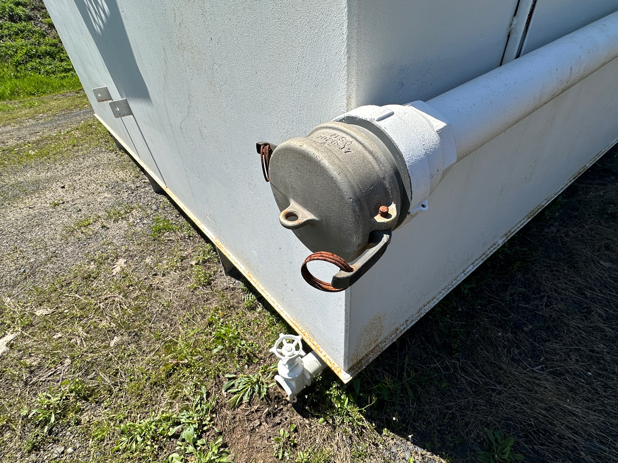 2010 HIGHLAND TANK 10,000ga FUEL TANK - Image 15