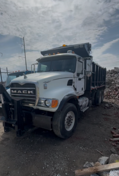 2004 MACK CV713 - Image 4