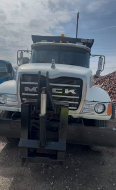 2004 MACK CV713 - Image 5