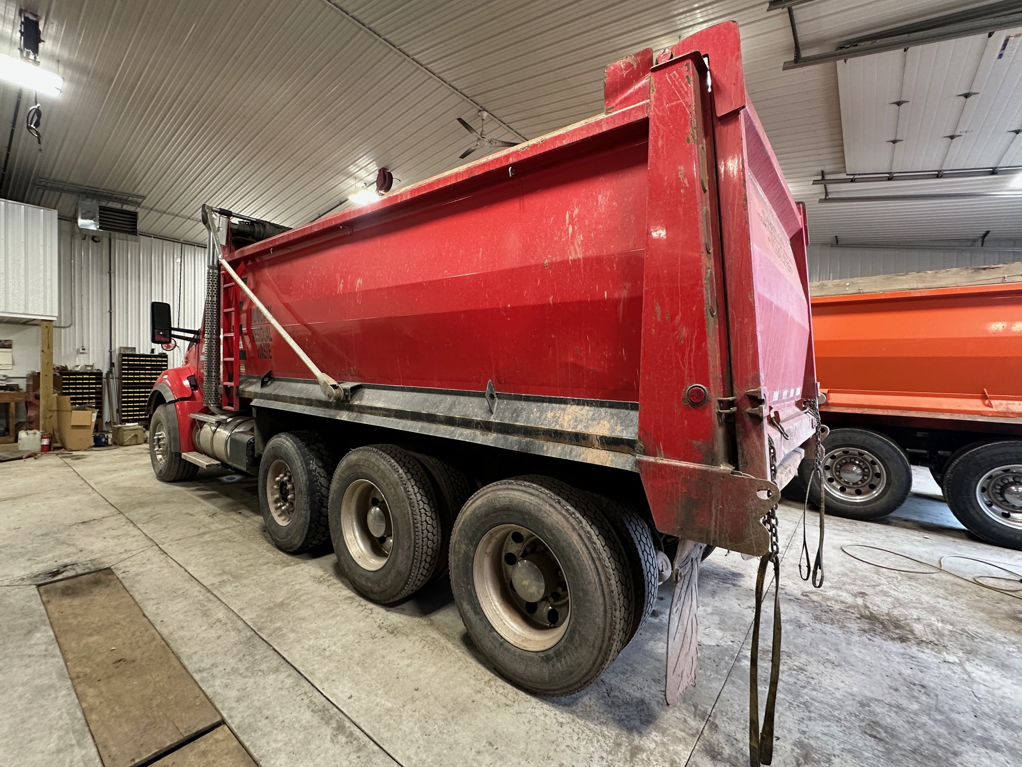 2017 KENWORTH T880 - view 10 of 26