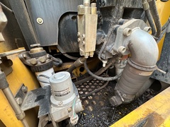 2001 DEERE 160C LC - Image 16