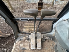 2001 DEERE 160C LC - Image 24