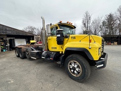 2000 MACK RD688S - Image 1