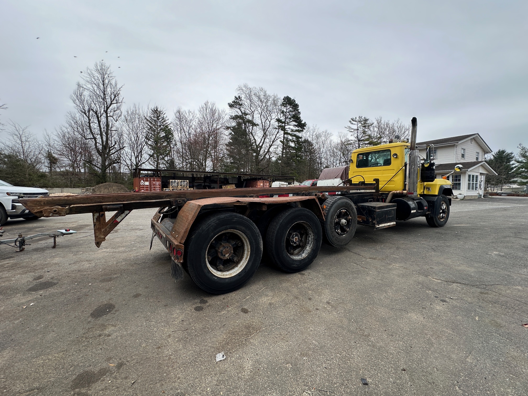 2000 MACK RD688S - view 11 of 37