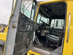 2000 MACK RD688S - Image 26