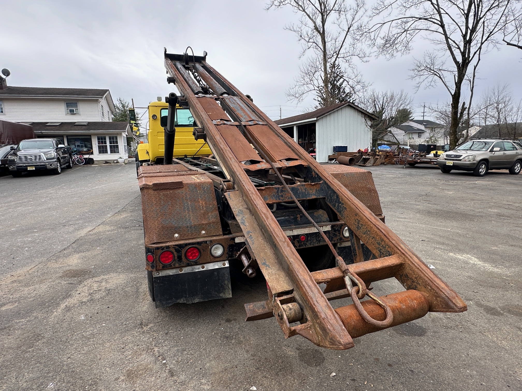 2000 MACK RD688S - Image 4