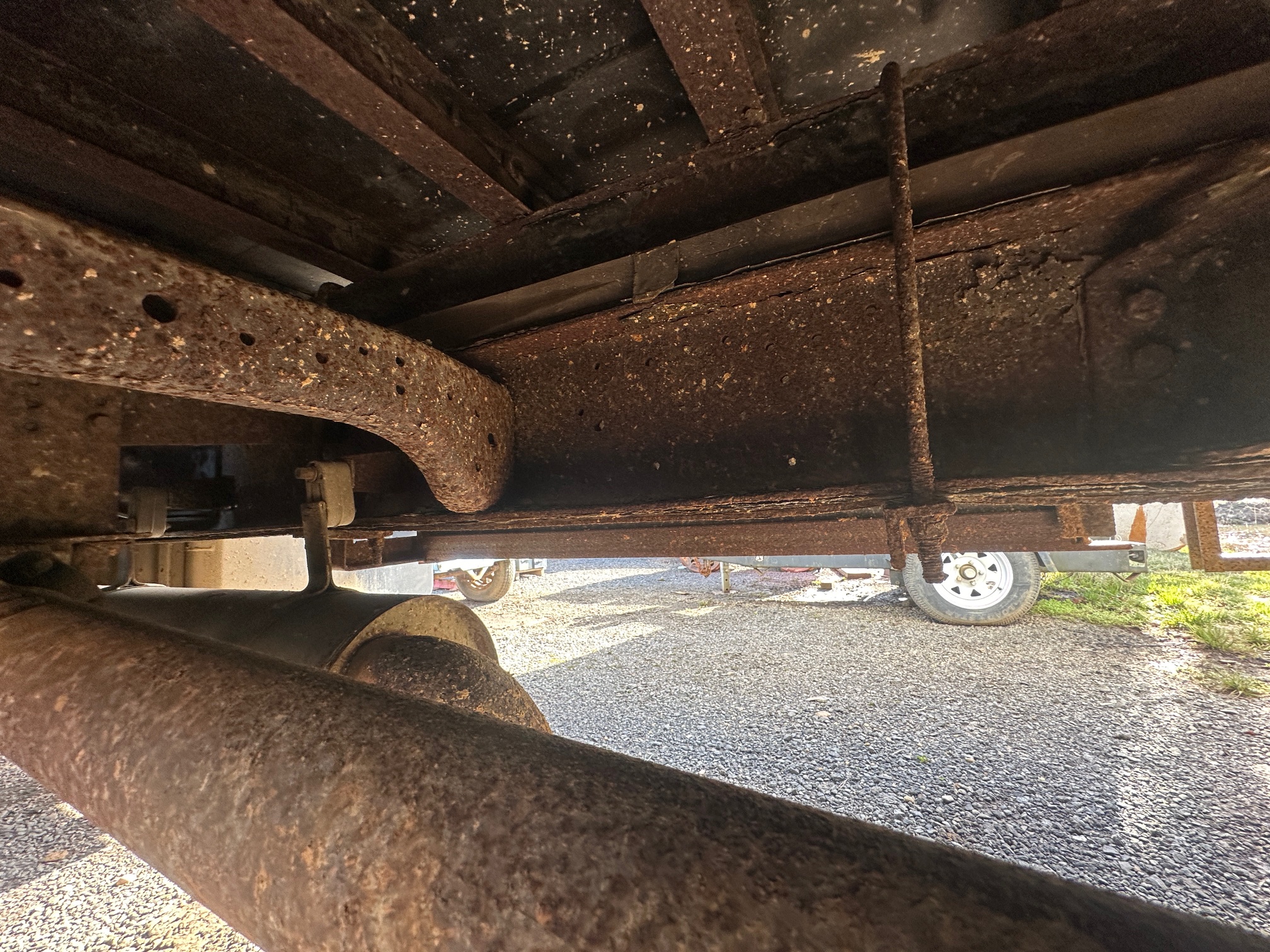 2000 FORD F650 Box Truck - Image 13